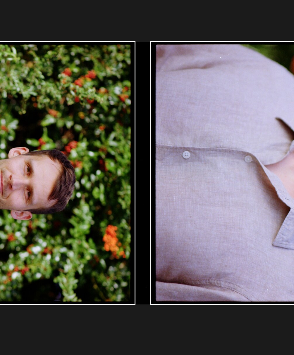 Two frames on a strip with Korova's detected frame edges drawn around them